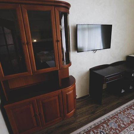 Hotel Solnichnaia Dolyna Polyana  Esterno foto