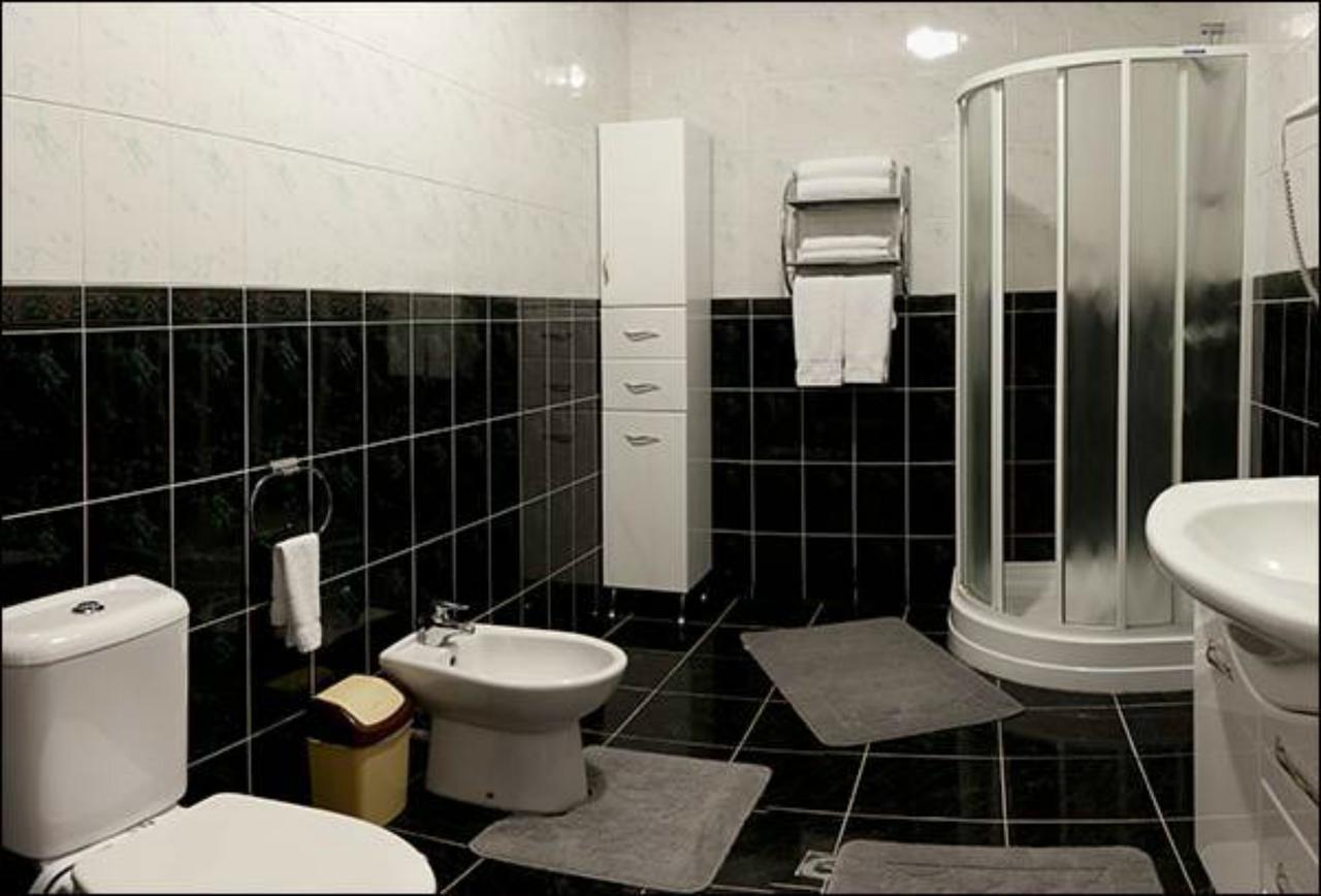 Hotel Solnichnaia Dolyna Polyana  Esterno foto