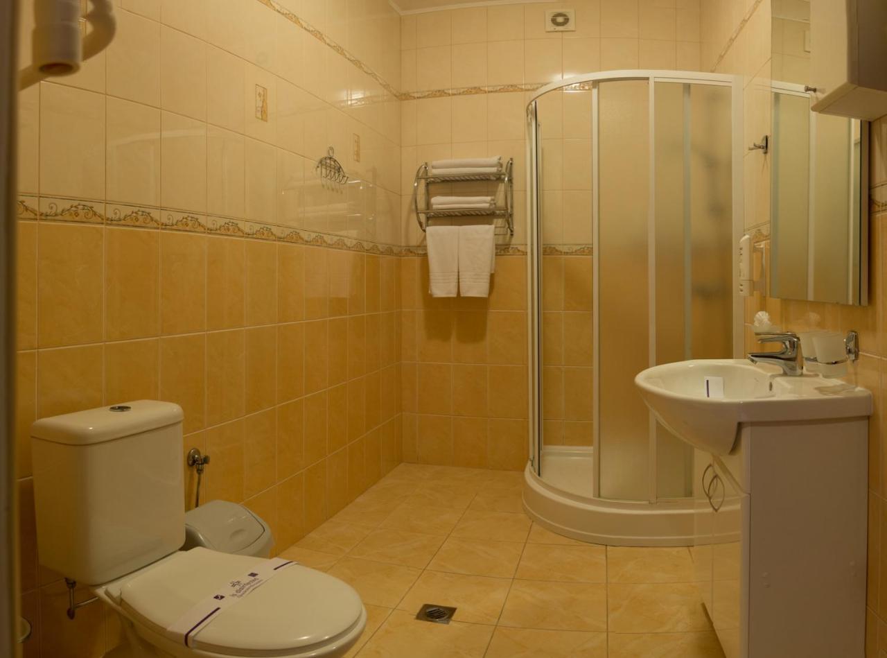 Hotel Solnichnaia Dolyna Polyana  Esterno foto