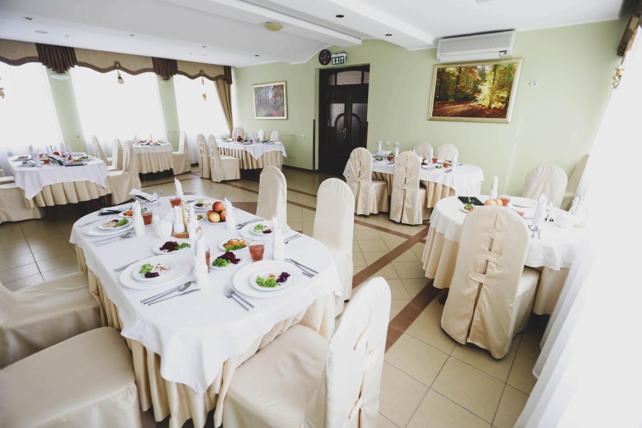 Hotel Solnichnaia Dolyna Polyana  Esterno foto